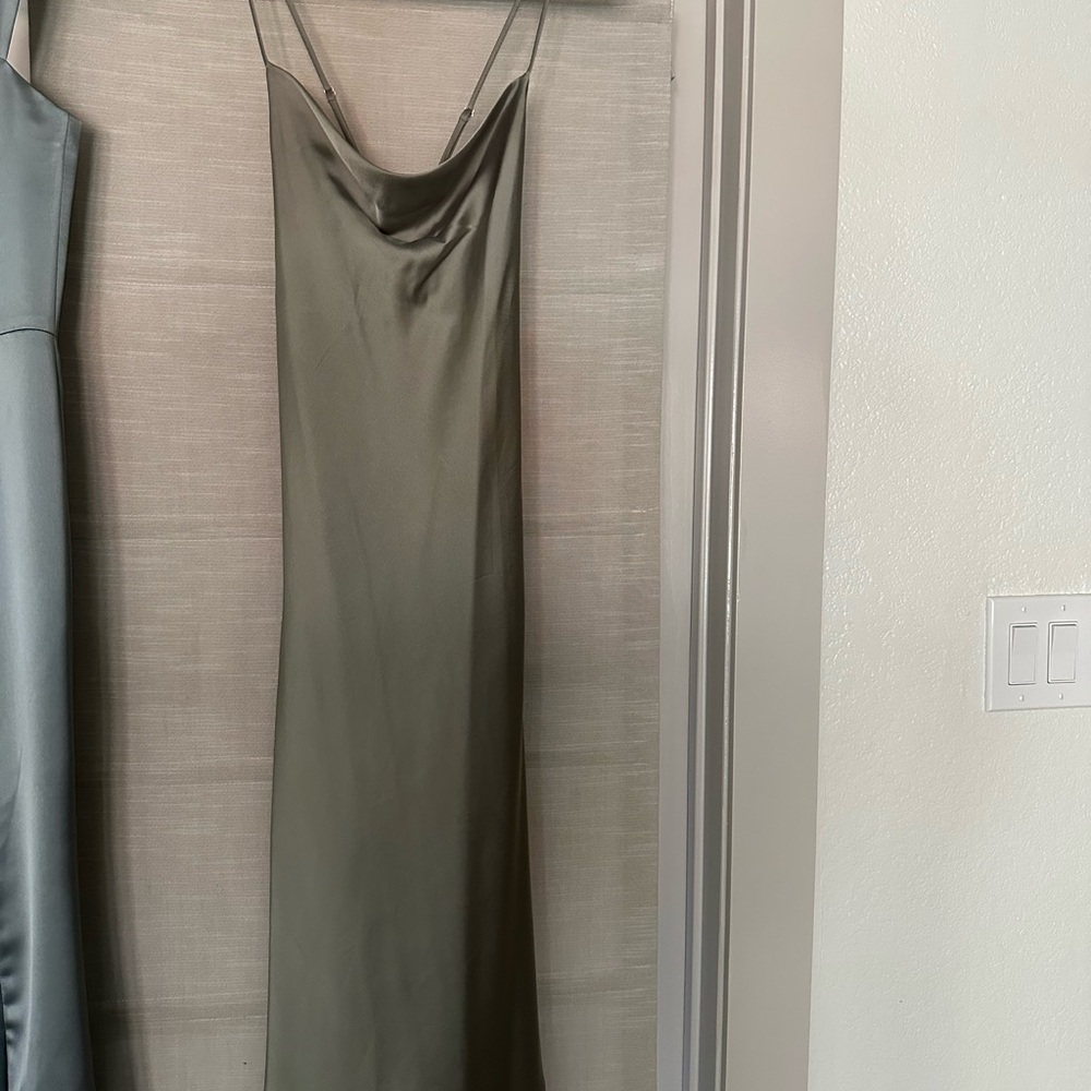 Show me your Mumu Green midi Dress